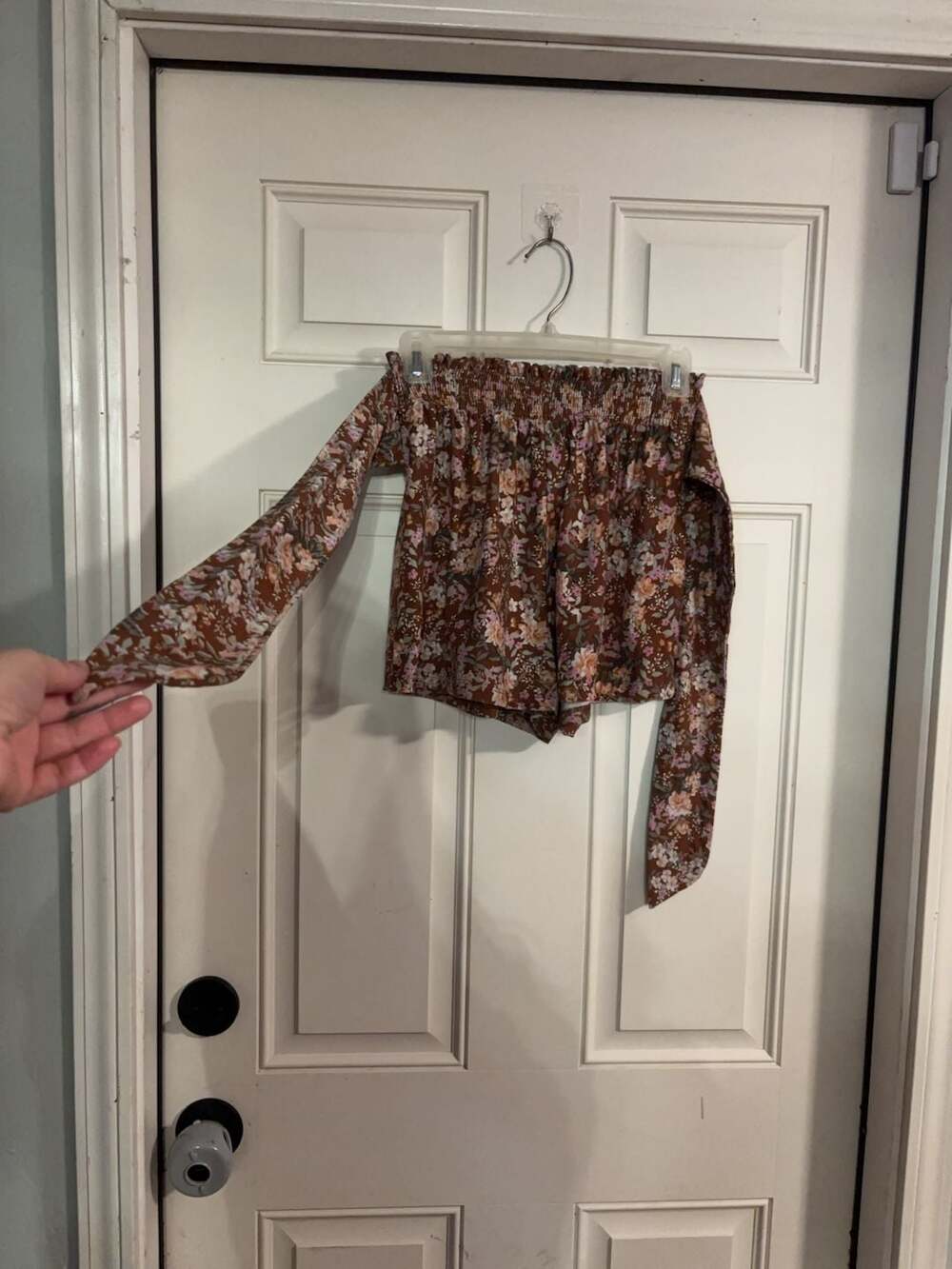 No Comment NY-LA Floral Smocked Waist Tie Front Shorts Size L